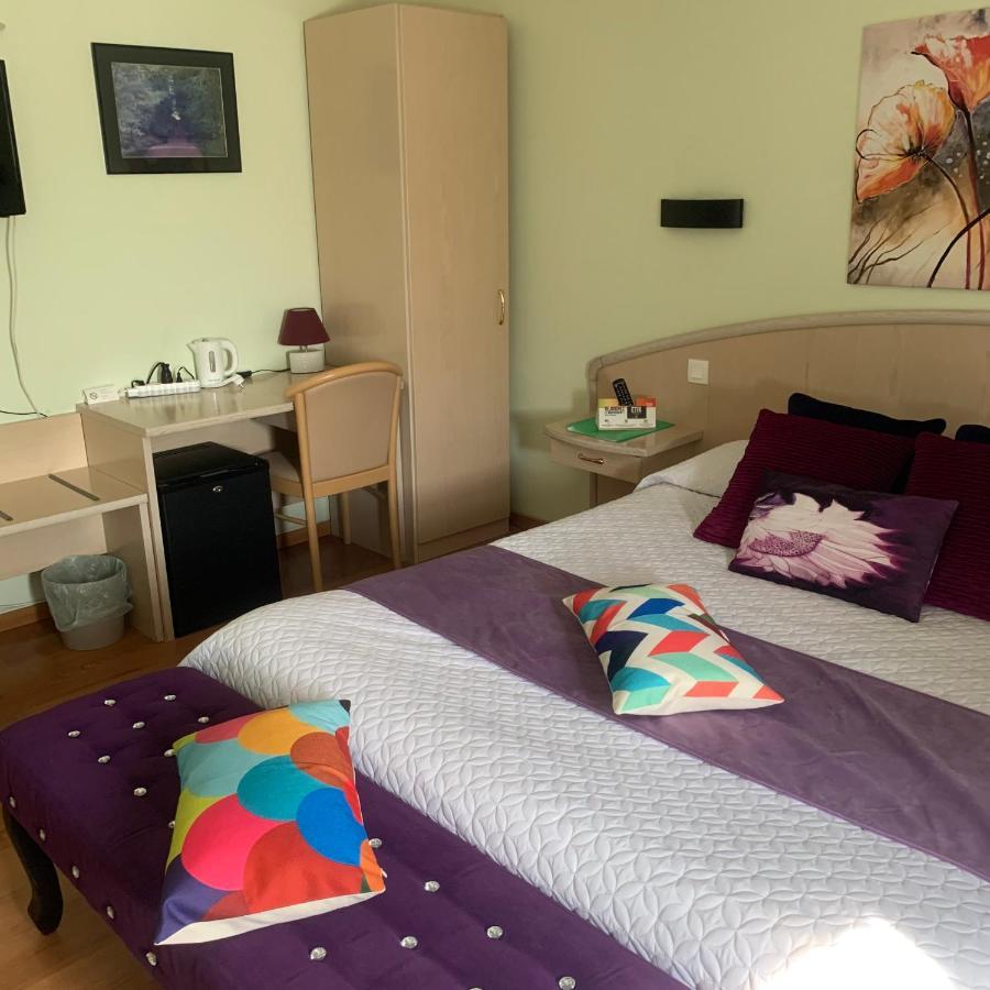 Auberge Du Cheval Blanc Beaumont-Pied-de-Boeuf  Kültér fotó