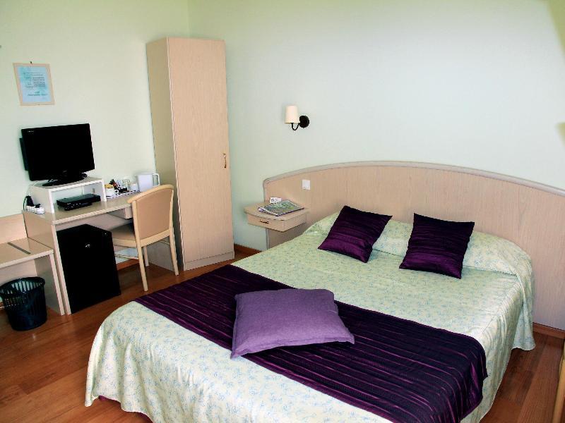 Auberge Du Cheval Blanc Beaumont-Pied-de-Boeuf  Kültér fotó