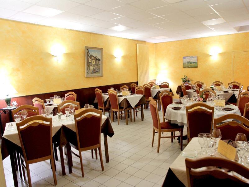 Auberge Du Cheval Blanc Beaumont-Pied-de-Boeuf  Kültér fotó