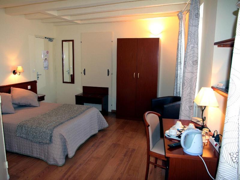 Auberge Du Cheval Blanc Beaumont-Pied-de-Boeuf  Kültér fotó